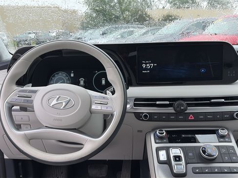Used 2025 Hyundai Palisade Calligraphy AWD/4WD image 19