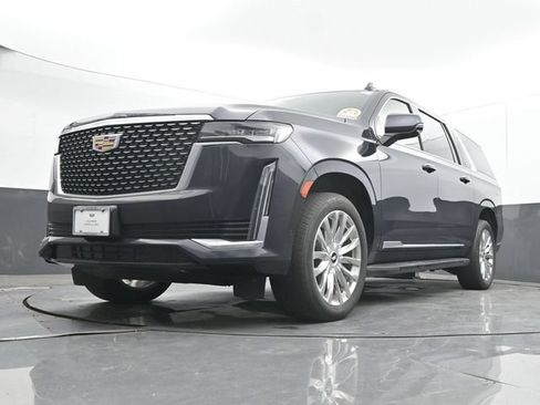 Used 2023 Cadillac Escalade ESV Premium Luxury AWD/4WD image 49