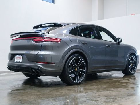 Used 2020 Porsche Cayenne Turbo AWD/4WD image 9
