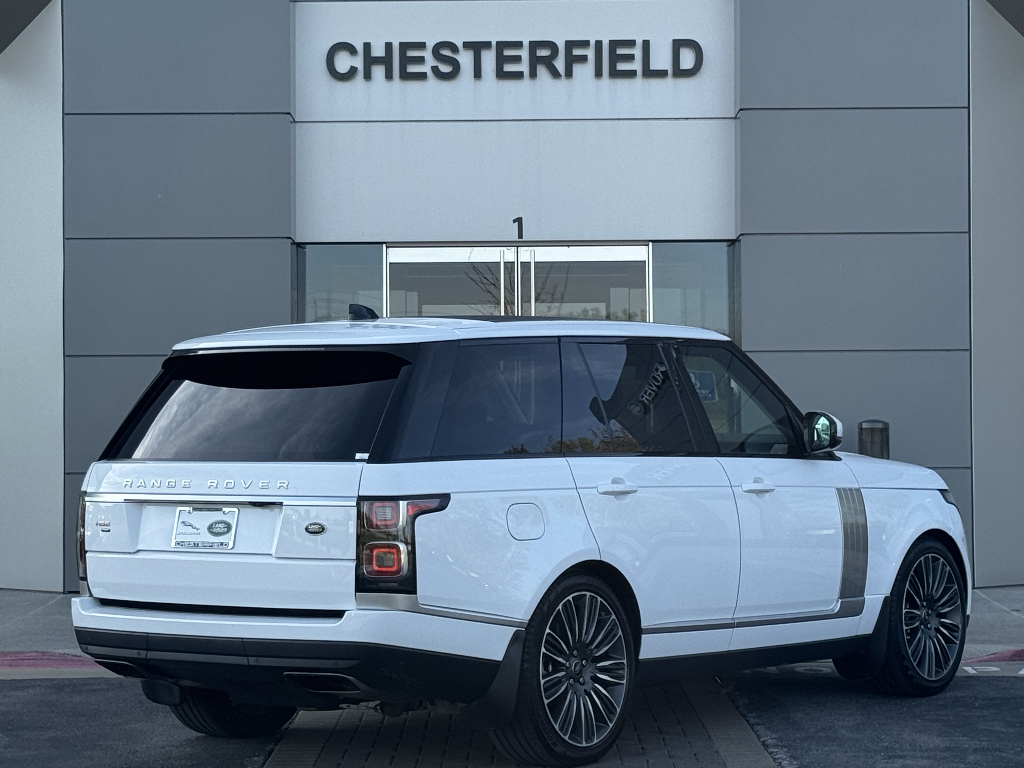 Used 2022 Land Rover Range Rover Westminster Edition AWD/4WD image 2