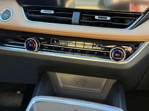 New 2026 Chevrolet Equinox ACTIV FWD image 33