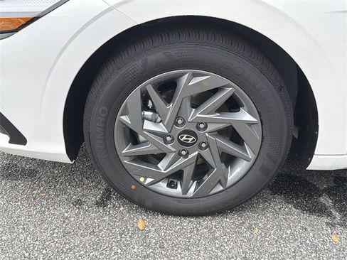 New 2026 Hyundai Elantra Blue image 11