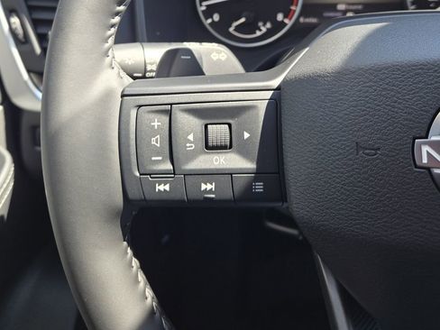 New 2026 Nissan Rogue SV w/ Cold Weather Package FWD image 20