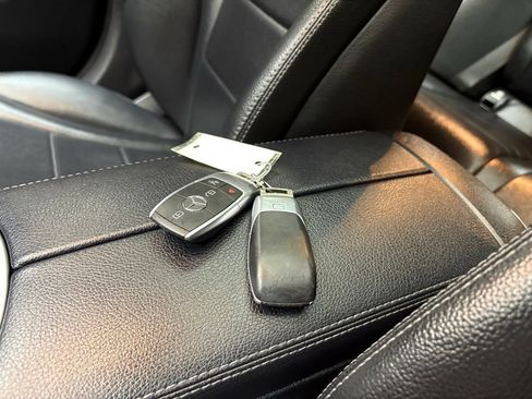 Used 2021 Mercedes-Benz C 300 Sedan image 27