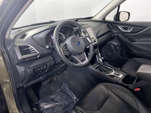 Used 2022 Subaru Forester Touring image 9