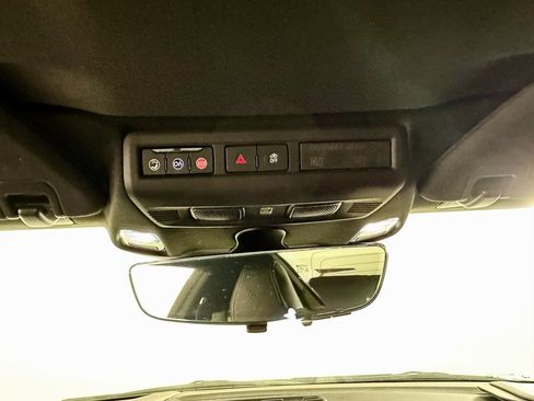 Used 2021 Chevrolet Corvette Stingray Preferred Conv w/ Z51 Performance Package image 27