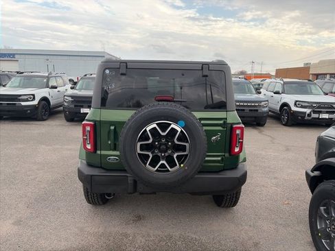 New 2025 Ford Bronco Outer Banks image 5