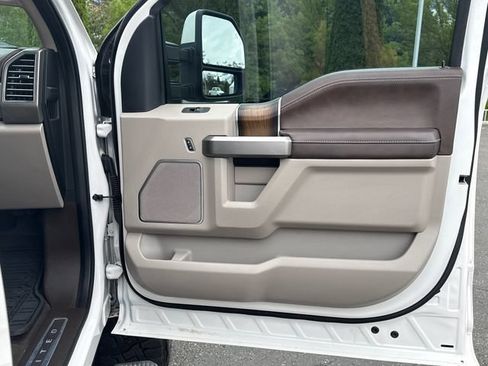 Used 2019 Ford F350 Limited AWD/4WD image 22
