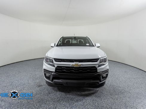 Used 2022 Chevrolet Colorado LT w/ LT Convenience Package image 2