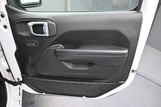 Used 2022 Jeep Gladiator Sport AWD/4WD image 27