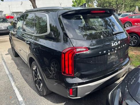 Certified 2025 Kia Telluride S FWD image 4