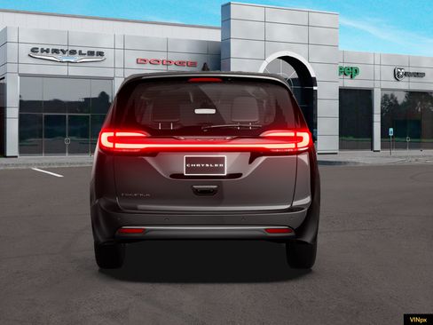 New 2027 Chrysler Pacifica Select FWD image 6