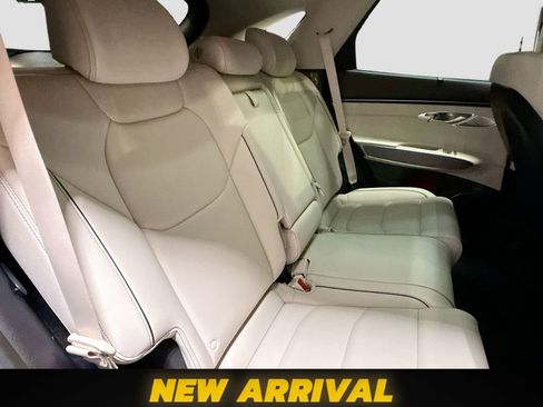 Used 2023 Genesis GV70 2.5T Advanced w/ Advanced Package image 27