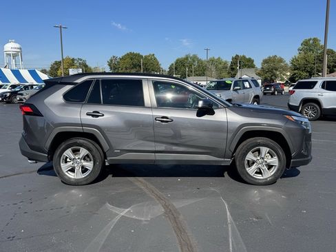 Used 2024 Toyota RAV4 XLE image 18