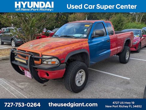 Used 1997 Dodge Dakota 4x4 Club Cab image 1