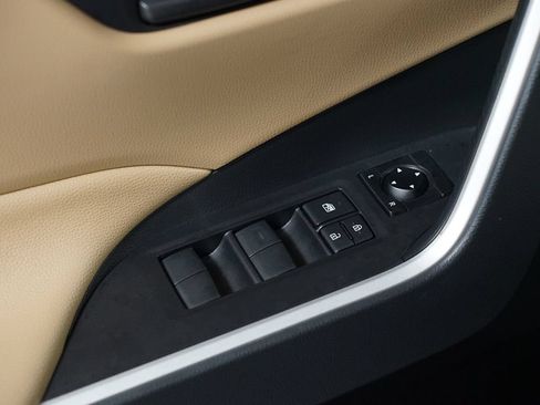 Certified 2025 Toyota RAV4 LE AWD/4WD image 30