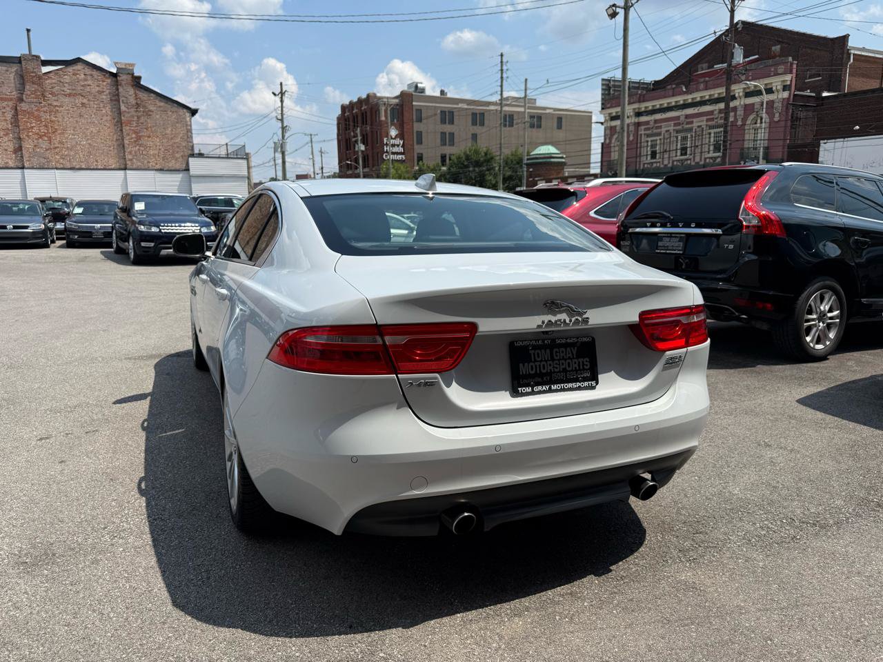 Used 2017 Jaguar XE First Edition AWD/4WD image 4