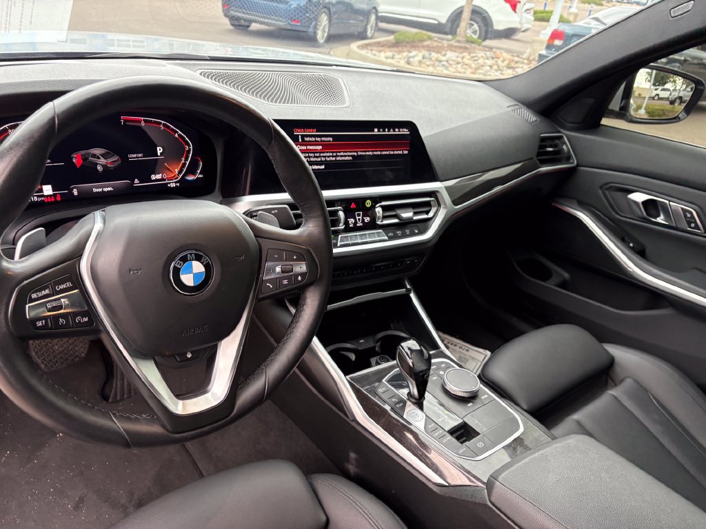 Used 2019 BMW 330i xDrive Sedan w/ Driving Assistance Package AWD/4WD image 19