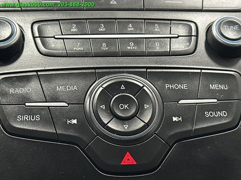 Used 2018 Ford C-MAX SE image 17