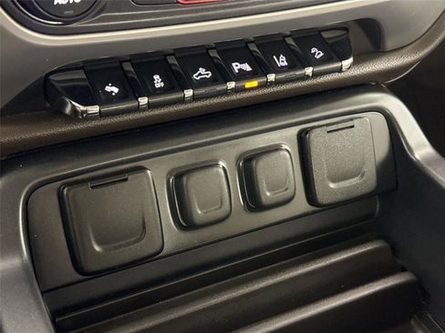 Used 2014 GMC Sierra 1500 SLT w/ SLT Crew Cab Value Package image 26