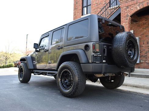 Used 2018 Jeep Wrangler Unlimited Sport S image 30