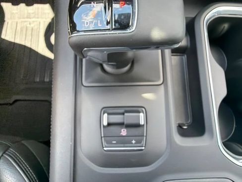 Used 2024 GMC Sierra 1500 Denali AWD/4WD image 21