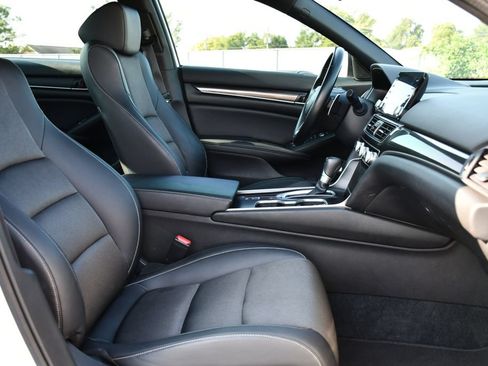 Used 2022 Honda Accord Sport image 33