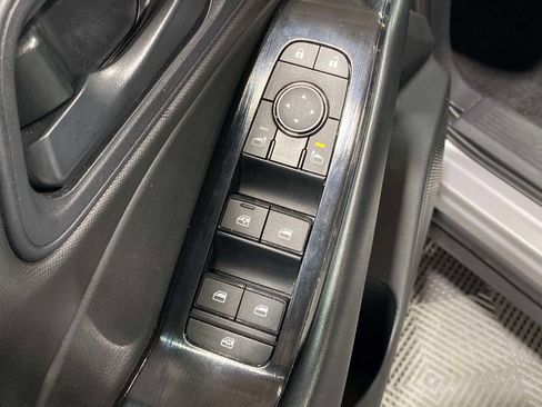 Used 2024 Nissan Rogue S FWD image 20
