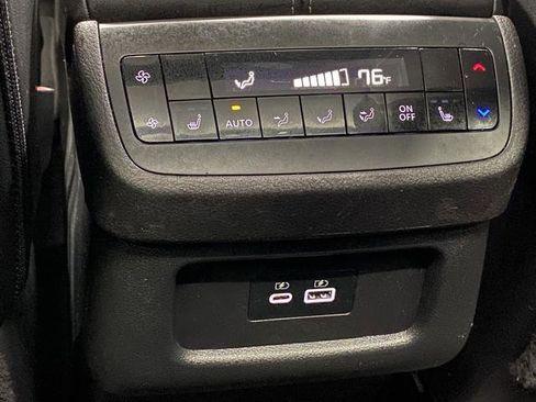 Used 2023 Nissan Pathfinder SL w/ SL Premium Package image 37