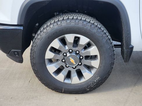 New 2026 Chevrolet Silverado 2500 Custom w/ Custom Value Package image 11