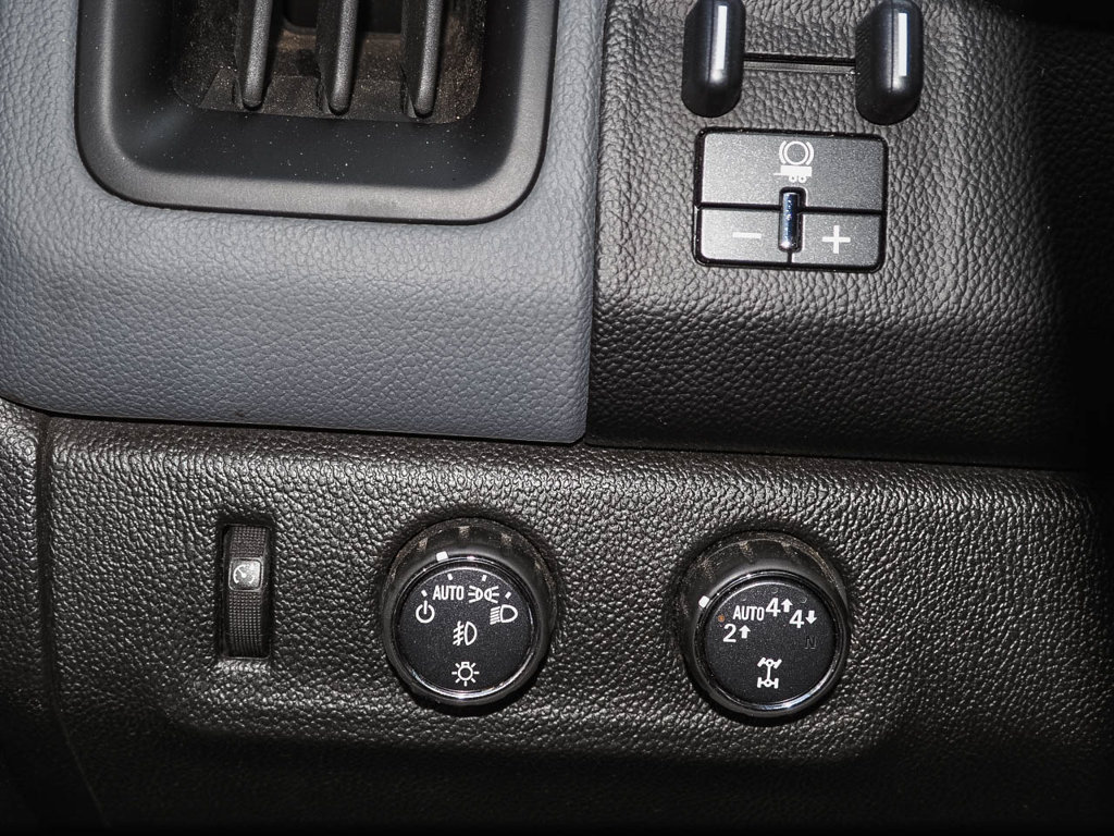 Certified 2017 Chevrolet Colorado Z71 AWD/4WD image 28