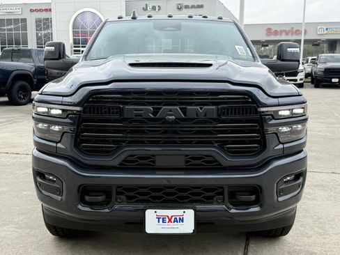 New 2026 RAM 2500 Laramie AWD/4WD image 7