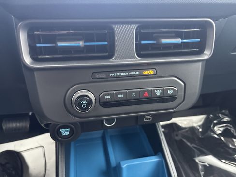 New 2025 Ford Maverick XLT w/ Equipment Group 301A image 25