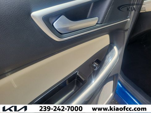 Used 2020 Ford Edge SEL w/ Convenience Package FWD image 14