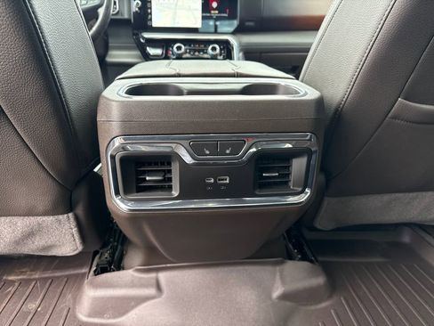 Used 2024 GMC Sierra 1500 Denali image 33