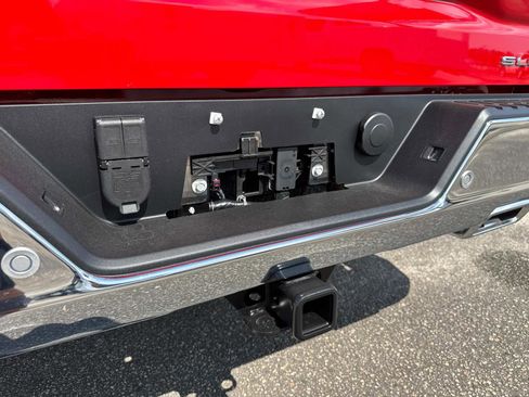 New 2026 GMC Sierra 1500 SLE image 13