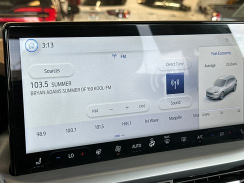 Used 2024 Ford Escape Platinum AWD/4WD image 18