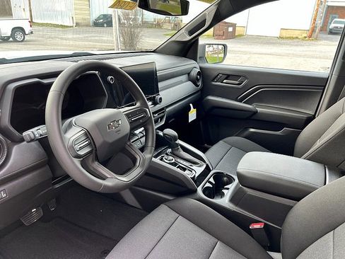 Used 2024 Chevrolet Colorado Trail Boss AWD/4WD image 14