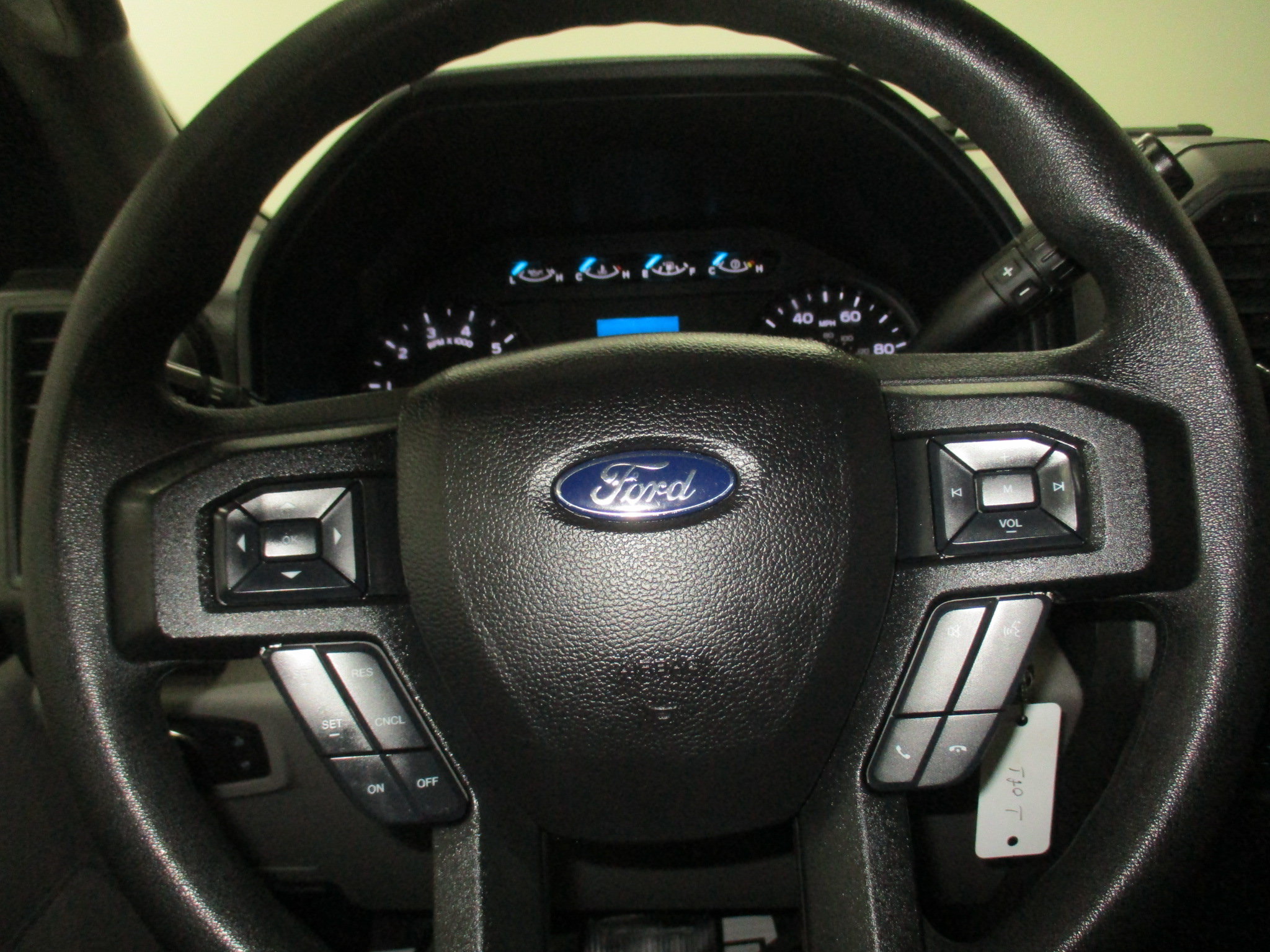 Used 2017 Ford F250 XL w/ Power Equipment Group AWD/4WD image 25