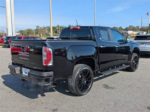 Used 2022 GMC Canyon Denali w/ Denali Black Edition Package image 4