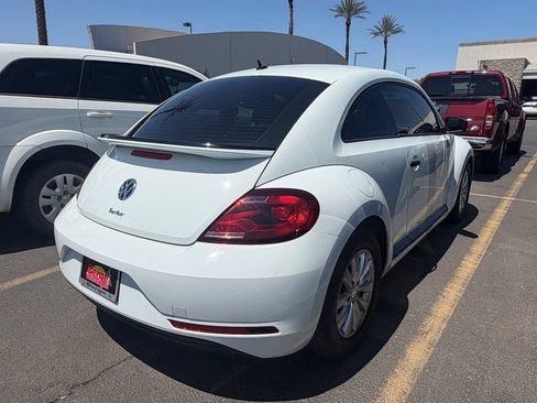 Used 2018 Volkswagen Beetle 2.0T S FWD image 3