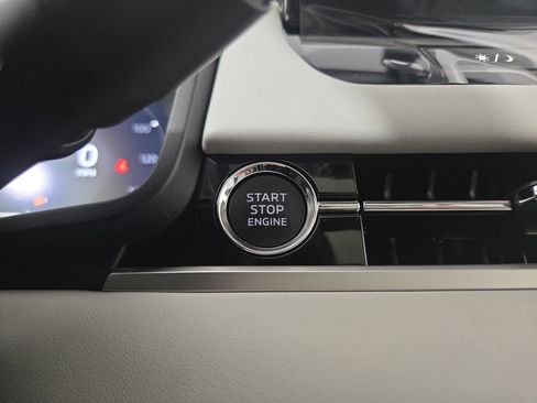 New 2026 Mitsubishi Outlander SEL image 26