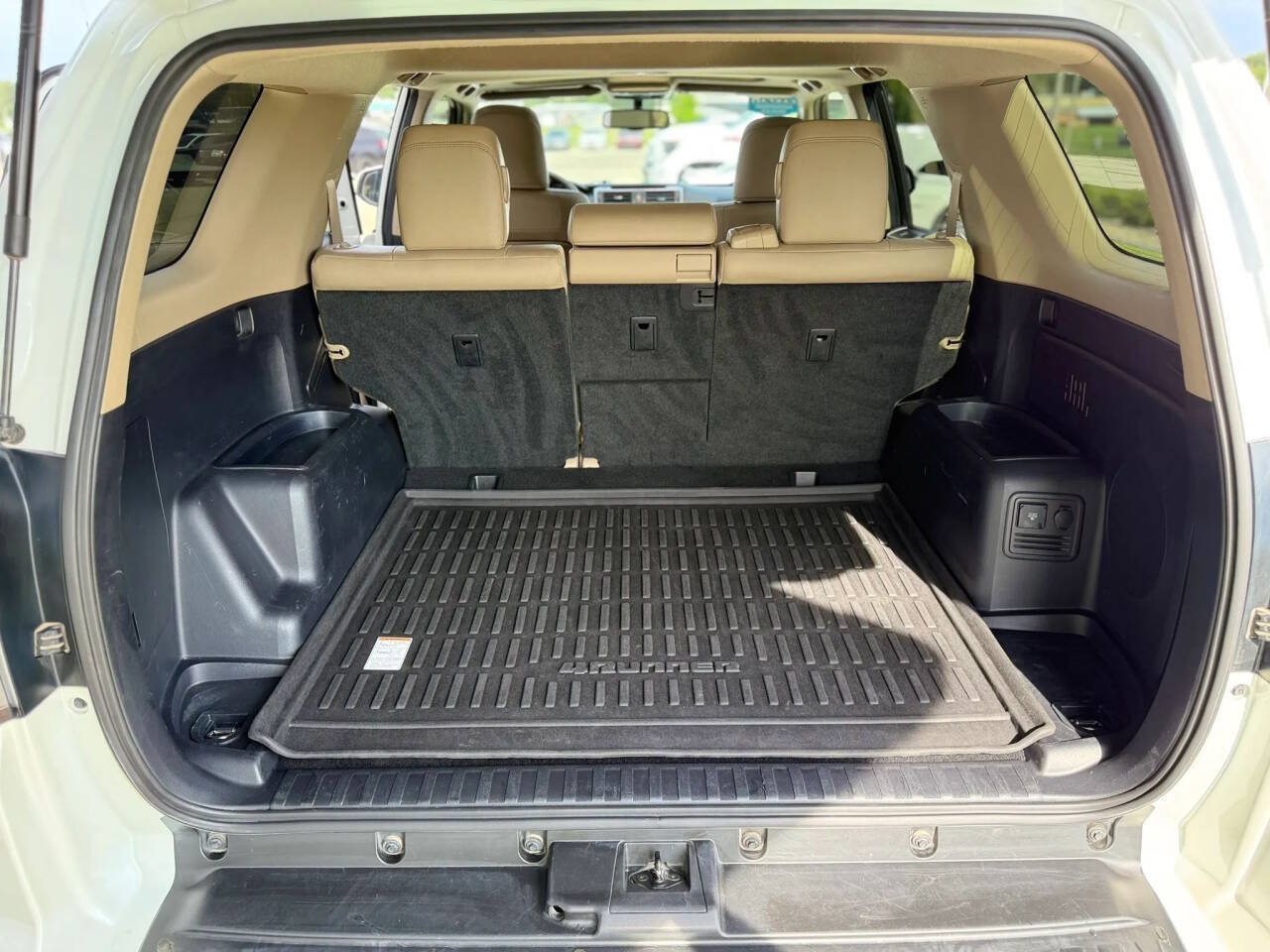 Used 2017 Toyota 4Runner Limited AWD/4WD image 16