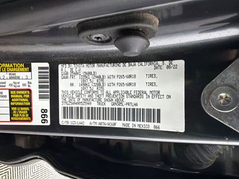 Used 2022 Toyota Tacoma Limited AWD/4WD image 33