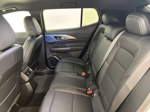 Certified 2025 Chevrolet Equinox EV LT w/ Convenience Package FWD image 18