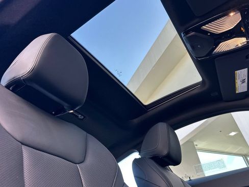 New 2026 BMW M440i Coupe RWD image 17