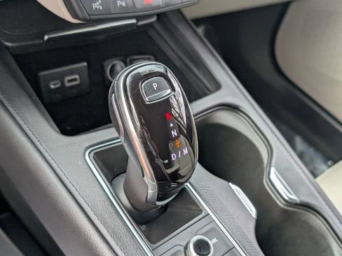 Used 2022 Cadillac XT4 Premium Luxury w/ Enhanced Visibility Package image 36