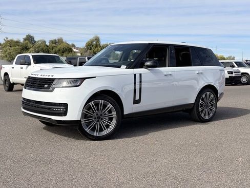 New 2026 Land Rover Range Rover SE image 2