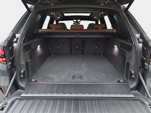 New 2026 BMW X5 M Competition w/ Executive Package AWD/4WD image 12
