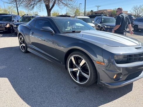 Used 2010 Chevrolet Camaro SS w/ LPO, Ground Effects Package image 5
